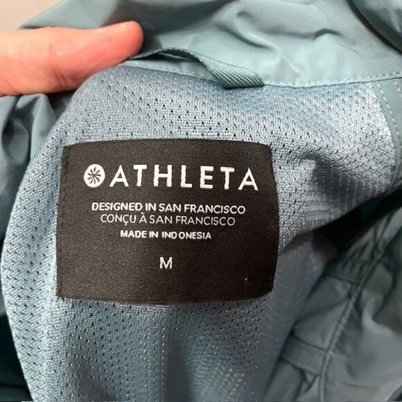 NWT Athleta Westerly Jacket Size Medium Deep Ocean Teal Anorak Rain Coat - Picture 11 of 16